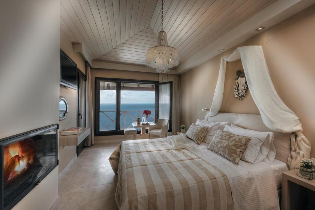 Karavia Lux Inn アフィソス 部屋 写真